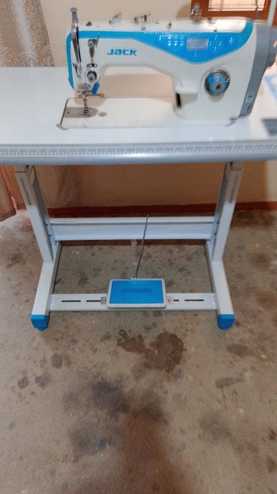 Жак ф 4 тогри чок ва  аверлог сотилади янги холатда