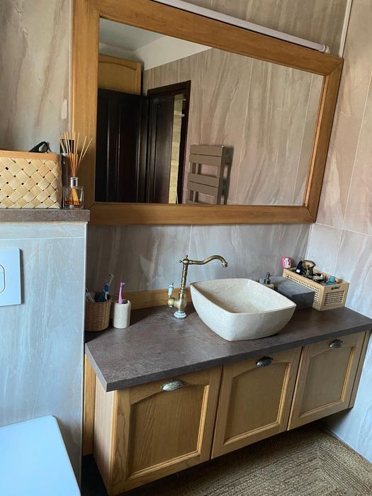 Se vinde locuința P+1E