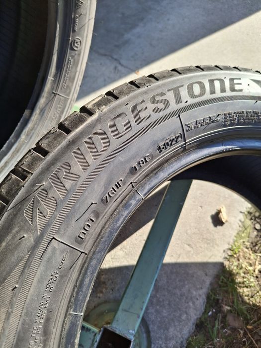 2  Anvelope de iarnă  225 55 r17 Bridgestone