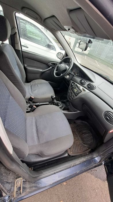 Ford focus Mk1 pentru programul rabla