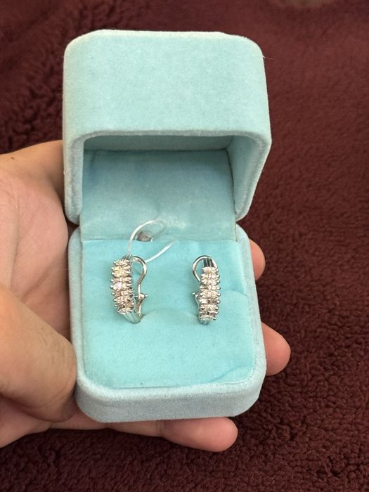 Серьги бриллиант