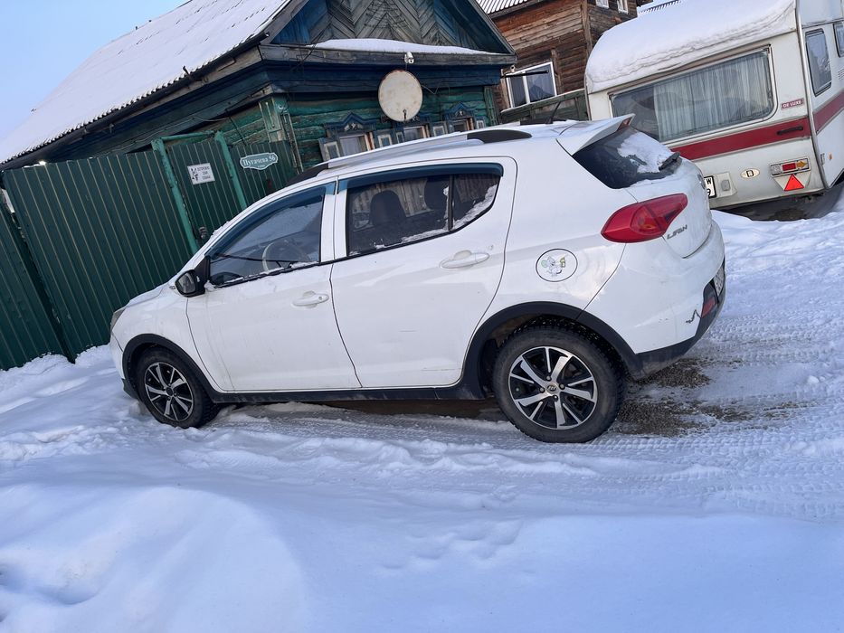 Продам  машину Lifan x 50