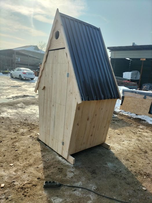 Туалет уличный дом и дача