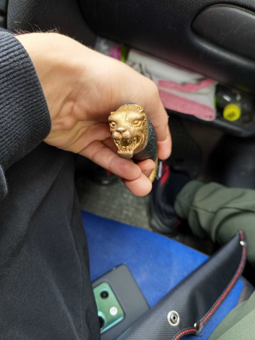 Продавам нож за колекционери