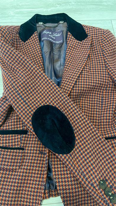 Стилно дамско сако