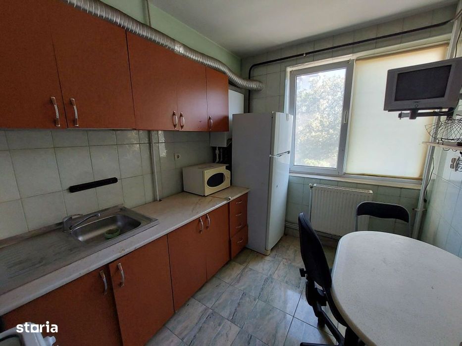 Bd. Independetei, Apartament cu 3 camere - 55 mp - etaj 3/4, Braila
