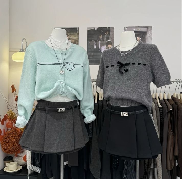 Юбка серая и шорты черные