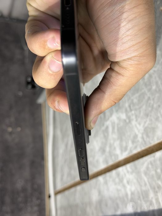 iphone 15 pro max holati zur