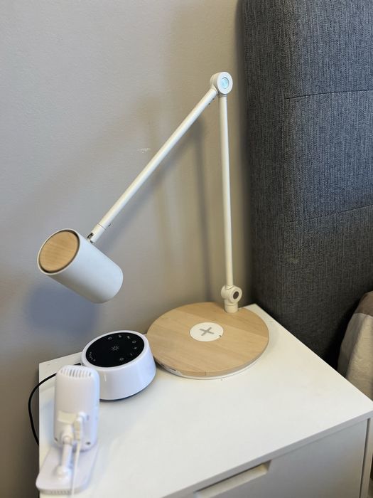 Vand lampa de birou Ikea