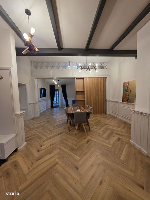 Penthouse exclusivist,parcare proprie!