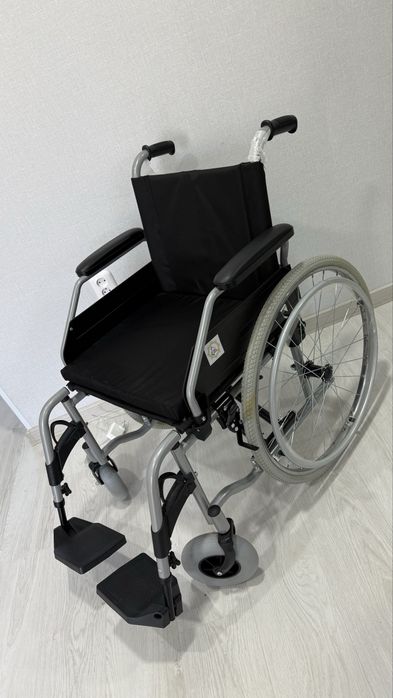 Инвалидная коляска