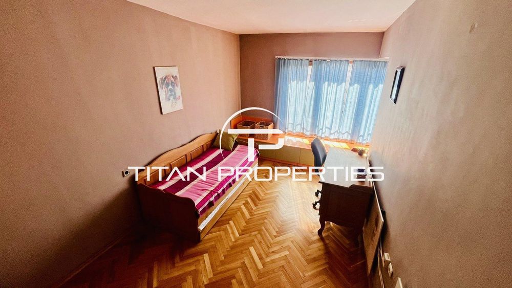 Тристаен, под наем, ж.к Лазур