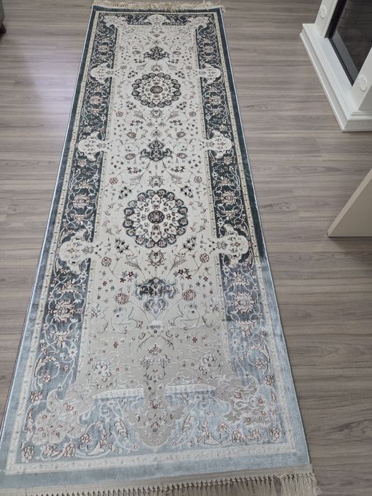 Дорожка 1х3 м шёлковая новая.  Со склада