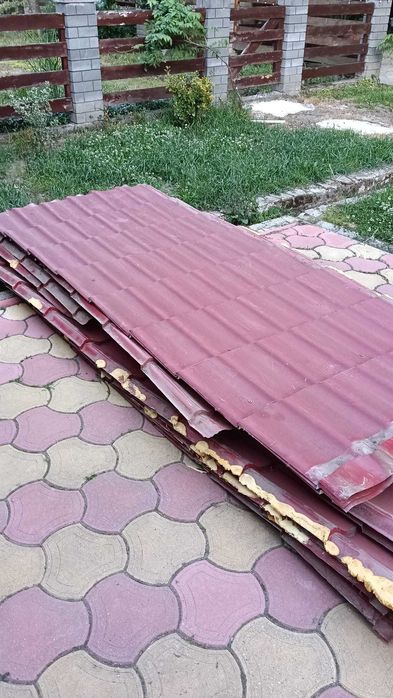 Țiglă metalică profilată ”Tigla metalica Wetterbest Clasic Mat Ral 3011 Rosu” cu coame și dolii