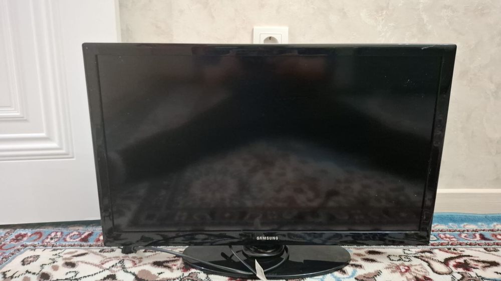 продам телевизор 26 Диоганаль