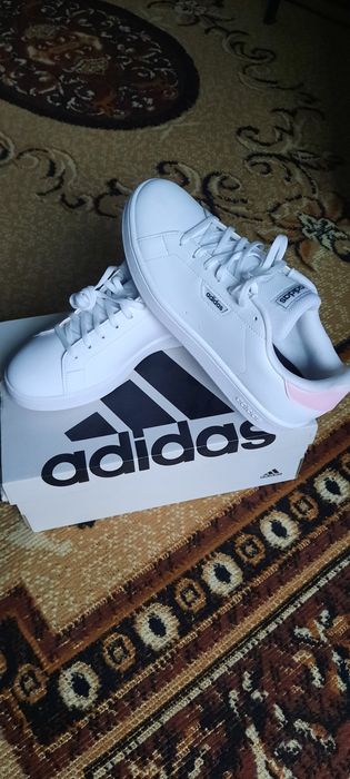 Vand adidas nr 40 dama