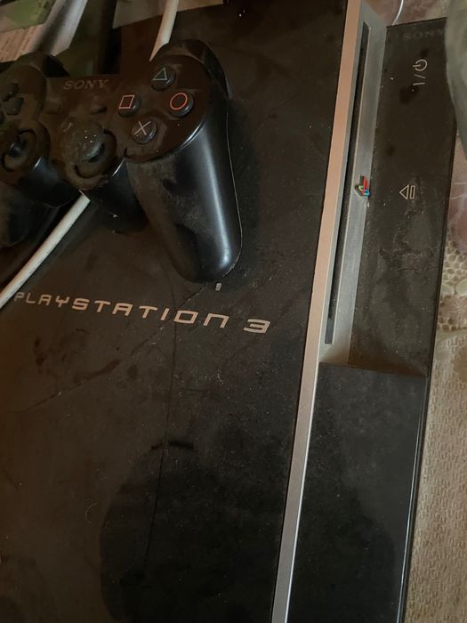 плейстейшън 3 + 2 джойстика
