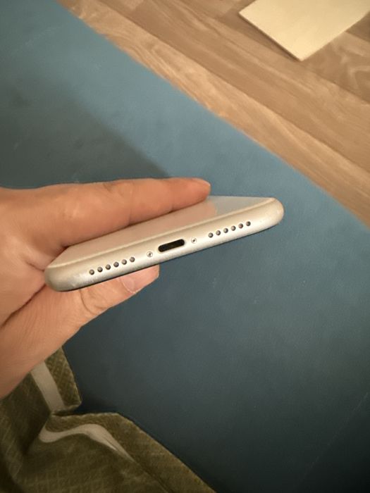 Айфон 11 весь в оригинале обмен на андроид