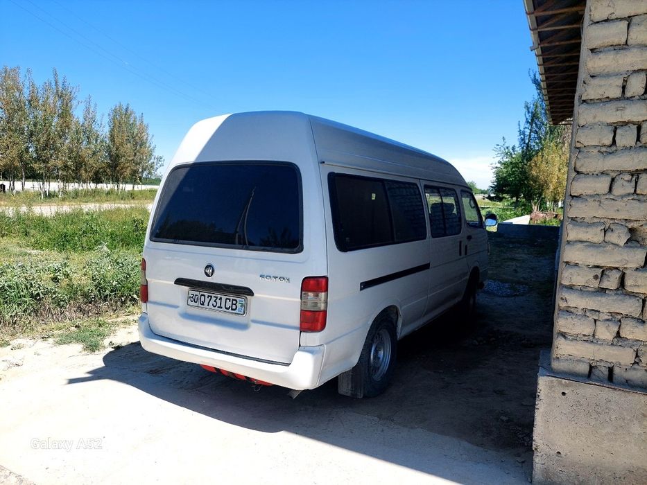 Мекра автобус срочно сотилади факат нактга 8100 доллор Яна келишамиз