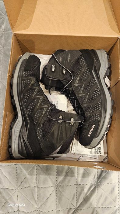 Обувки LOWA Innox Pro GTX MID