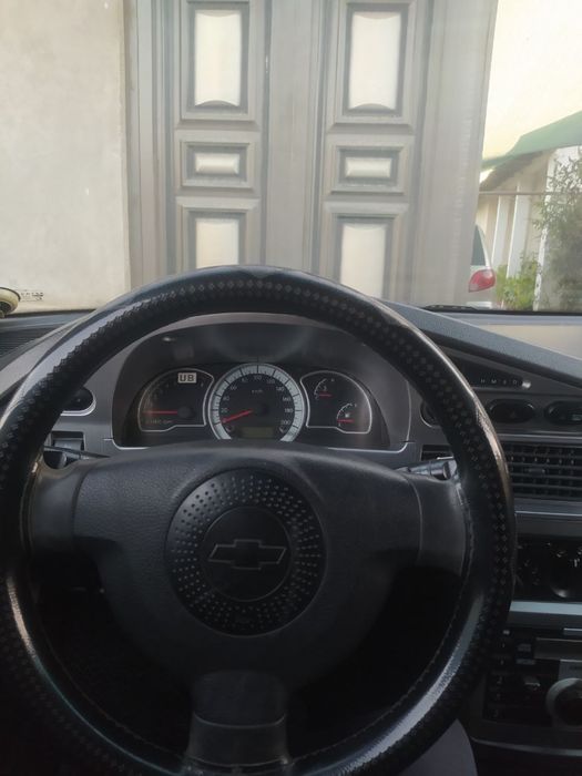 nexia 2 сотилади холати зор, нархини келишамиз, аккуратно хайдалган