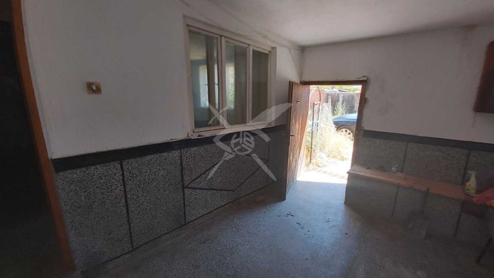 Продава се Къща в с. Стряма, Област Пловдив - 240 кв.м за 313 €/кв.м - Снимка #2