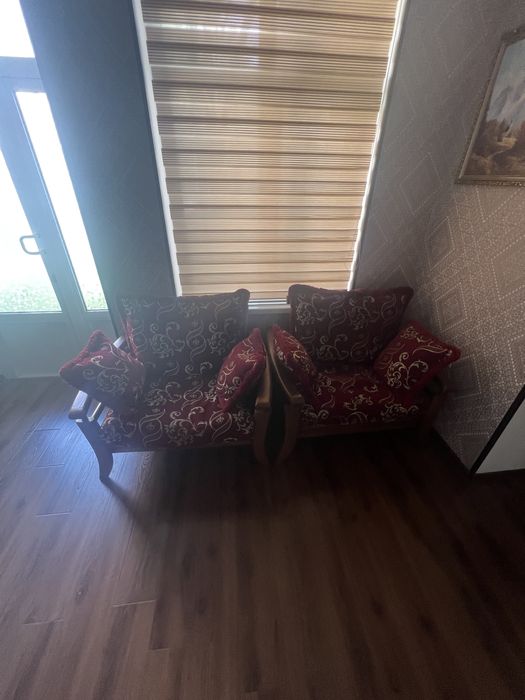 Продается  Диван и кресла