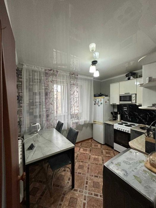 1 комнатная в 20 мкр