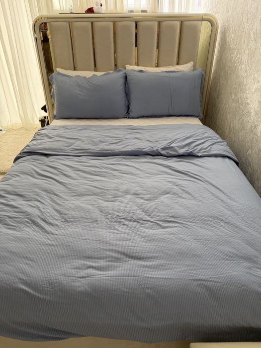 Mebel va chinni sotiladi