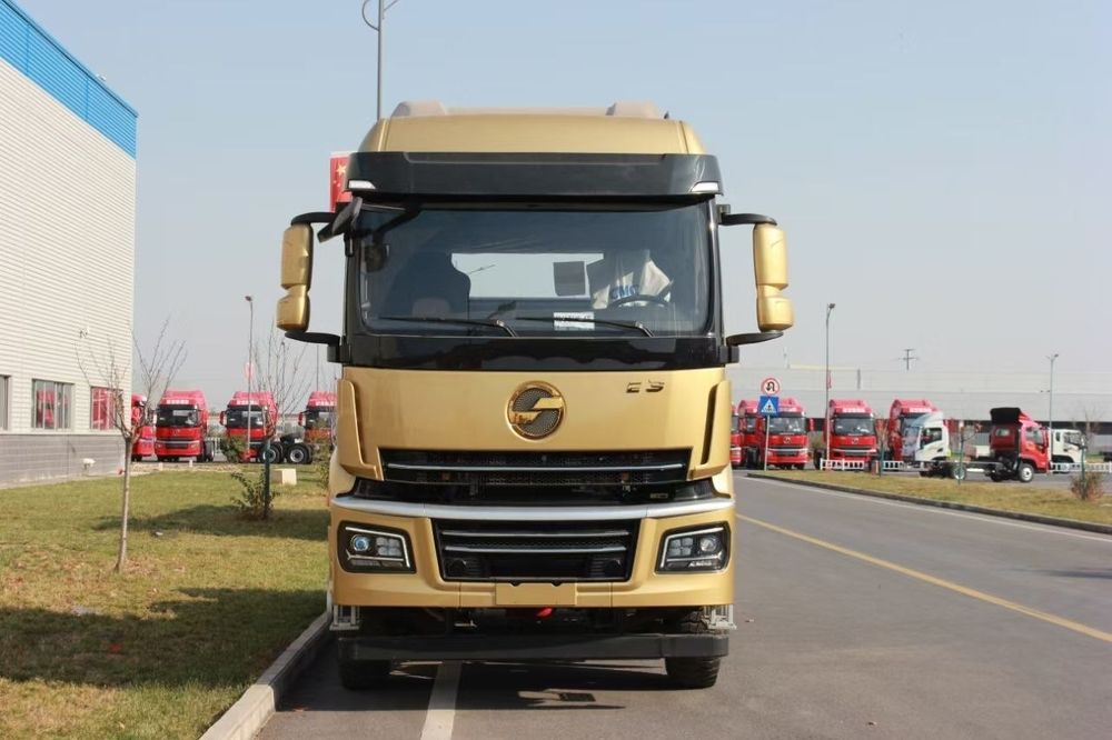Янги 0 (прабег)Шакман тягач 6×4 сотилади  нархи 89000