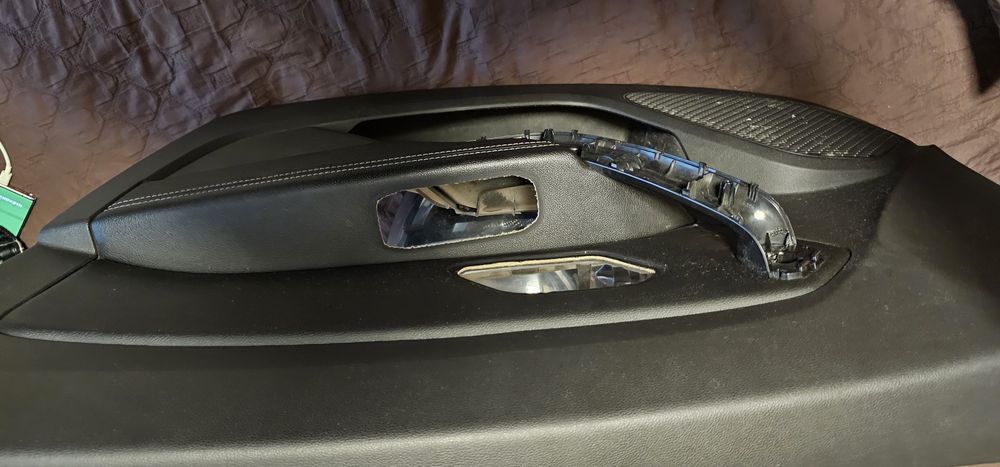 Fata portiera dreapta.Duster 2.