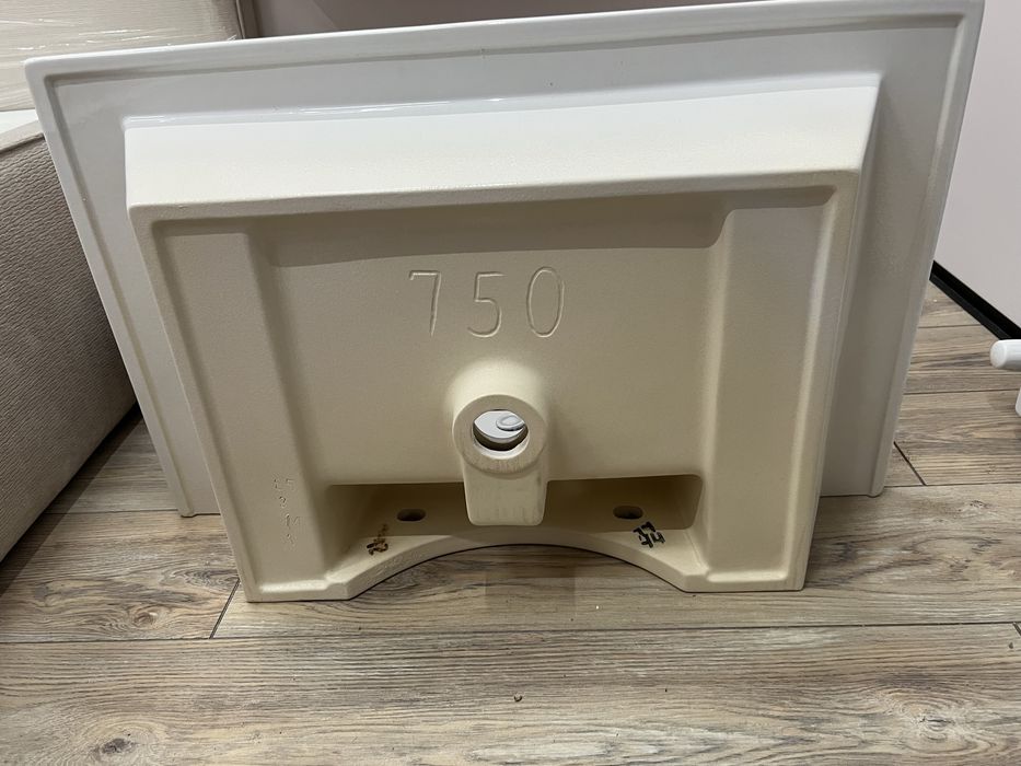 Продается раковина ОСКАР 750 новая .Производство Россия