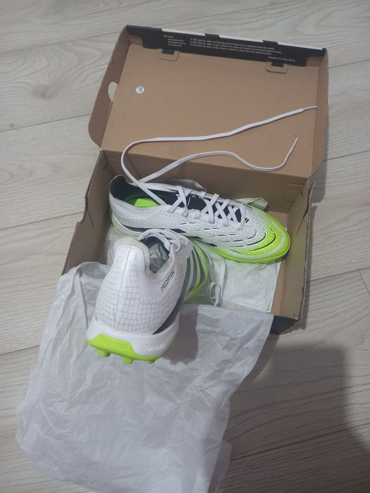 Ghete de fotbal Adidas Predator