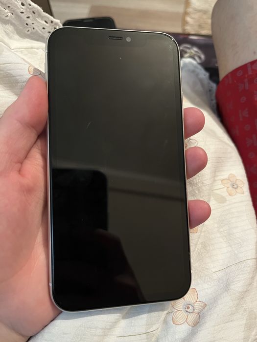 Продам iphone 11
