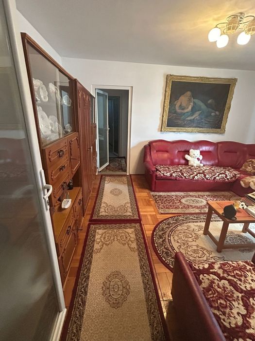 Vând apartament 2 camere 60mp, et. 4/4 uta
