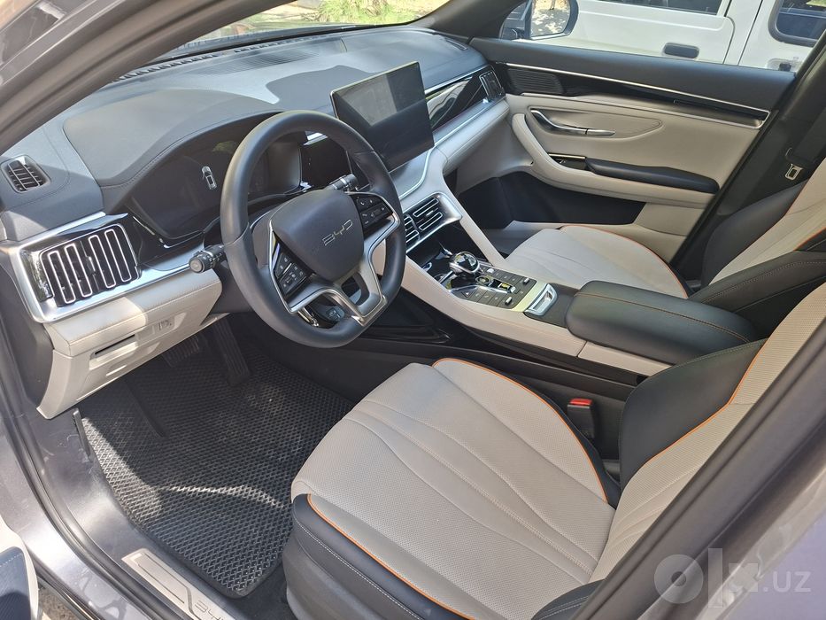 BYD Song plus gibrid 2023 год