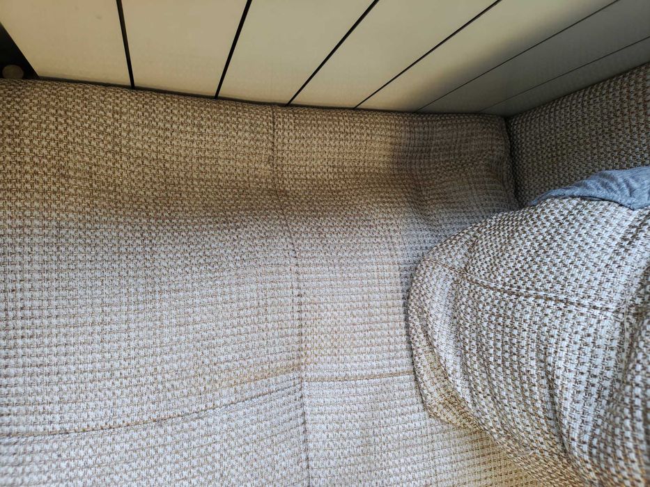 Ъглов диван с функция за спане