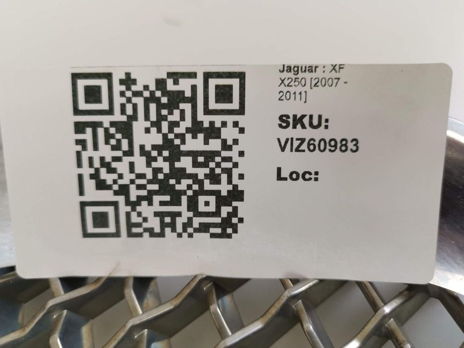 Радиаторна решетка Ягуар ХФ / Jaguar XF X250 [ - ] Оригинална Автомоби