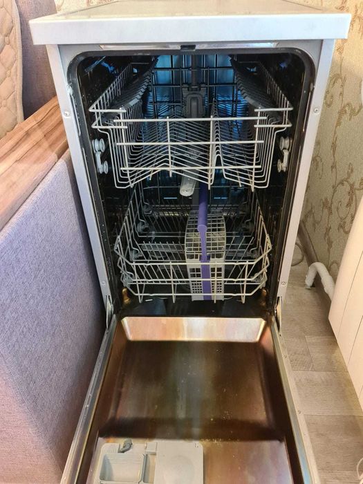 Продам посудомоечную машину Beko