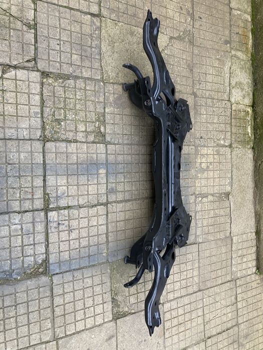 Преден мост за тойота рав4/Toyota Rav4 06-11г