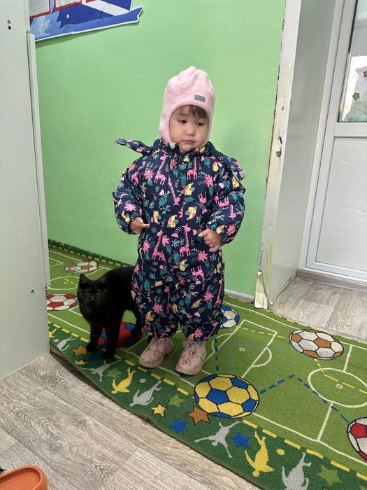 Комбез р 98)подойдет на 1-2года!