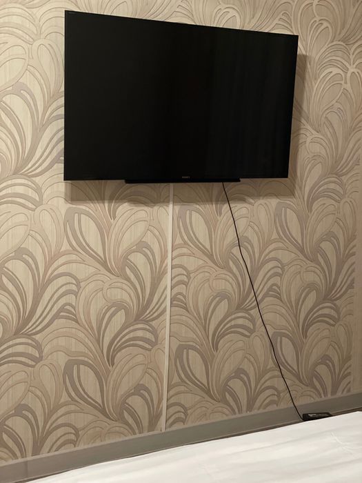 Телевизор 50 диагональ Sony СРОЧНО