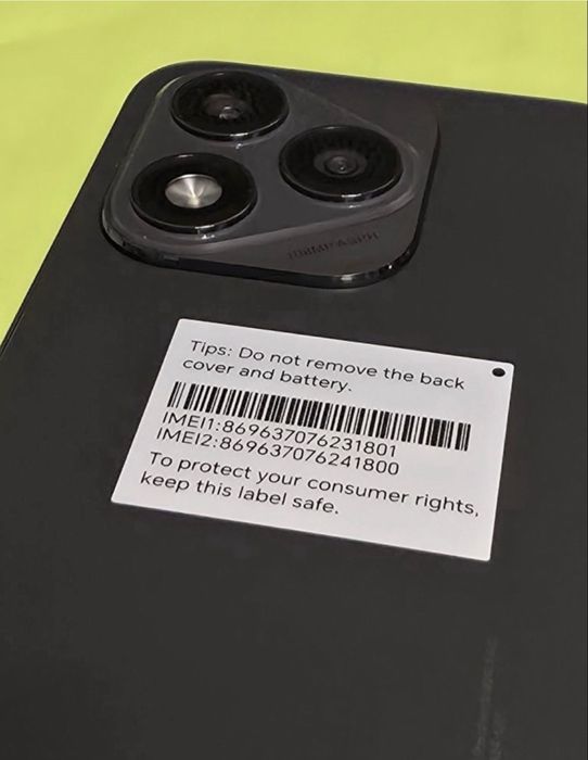 ЧИСТО НОВ 256GB Honor 400 LITE 5G Гаранция Yettel 2028г. Black | Черен