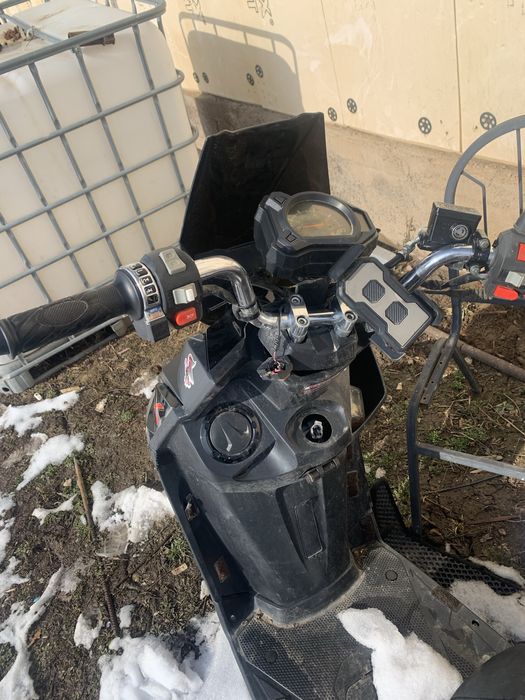 Продам мопед Samurai 150куб  Учетка коиылмаган