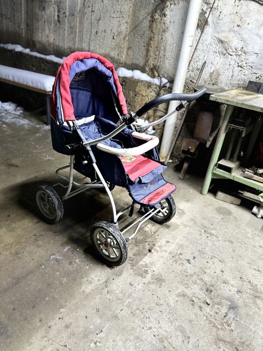 Отдам даром коляску