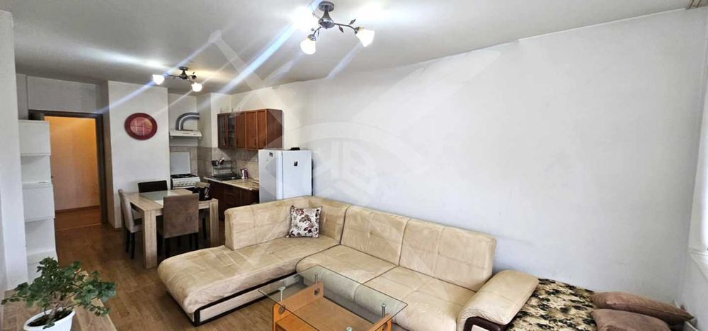 Дава се под наем Двустаен апартамент в Варна, Победа - 70 кв.м за 423.81 € - Снимка #2