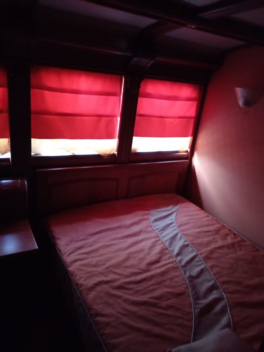 Теплоход «Зарница»