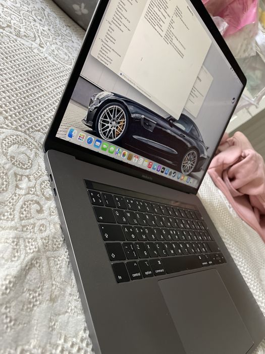 Продам Macbook pro 15