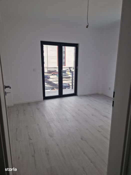 Apartament cu 3 camere si 2 balcoane, Bucium Visani-centru