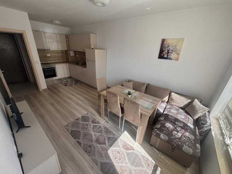 Двустаен апартамент в Сарафово